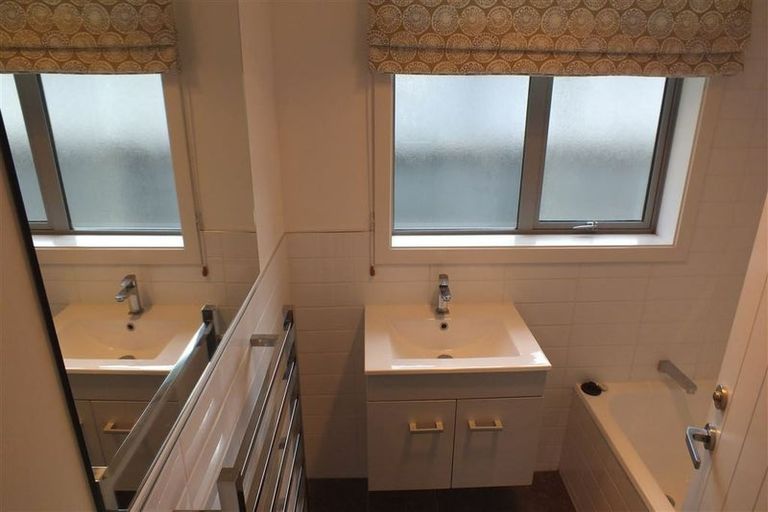 Photo of property in 207 Grahams Road, Burnside, Christchurch, 8053