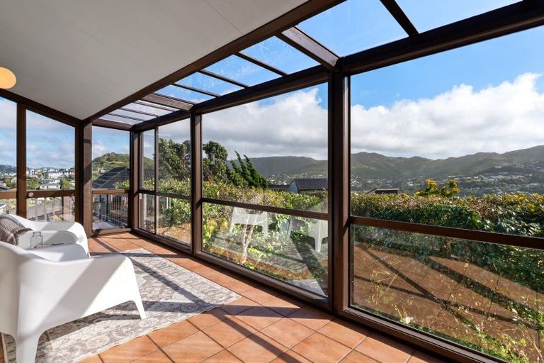 Photo of property in 15 Indira Place, Khandallah, Wellington, 6035