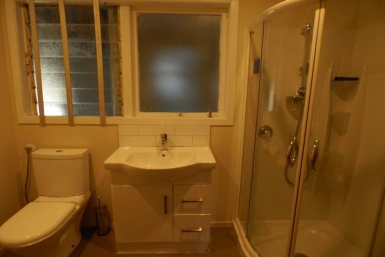 Photo of property in 47 Pomaria Road, Henderson, Auckland, 0610