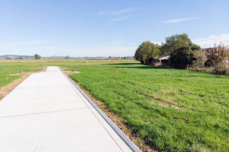 Photo of property in 53 Pipiroa Road, Ngatea, 3503