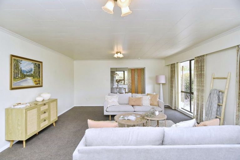 Photo of property in 64 Newnham Street, Rangiora, 7400