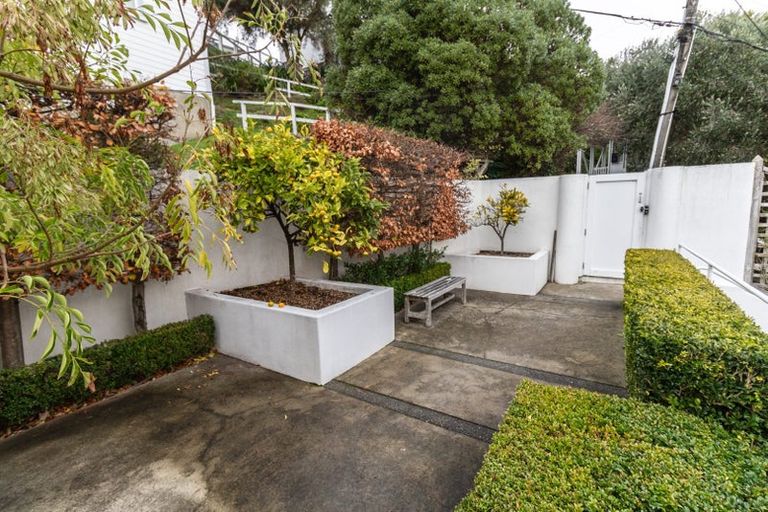 Photo of property in 29a Grass Street, Roseneath, Wellington, 6011