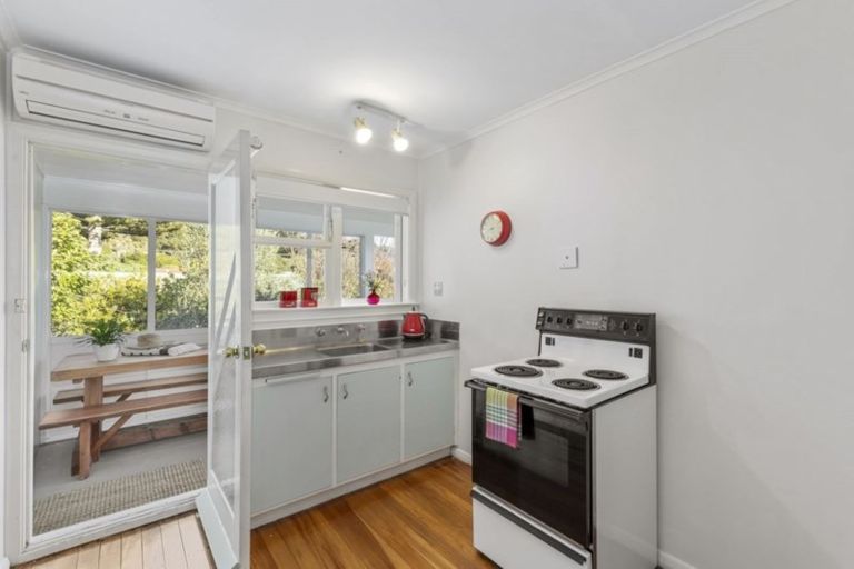 Photo of property in 3/264 Muritai Road, Eastbourne, Lower Hutt, 5013