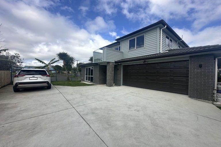 Photo of property in 13a Rimini Place, Clover Park, Auckland, 2023