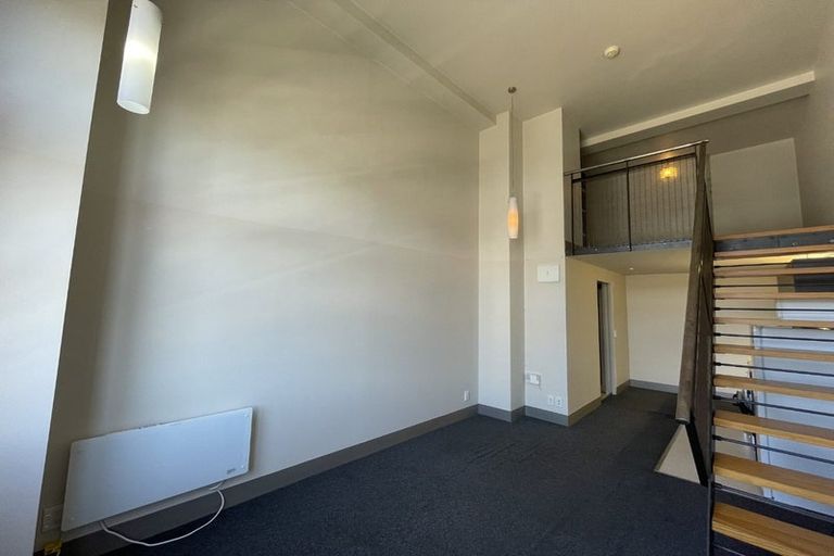 Photo of property in Urbane Apartments, 38/29 Webb Street, Mount Cook, Wellington, 6011