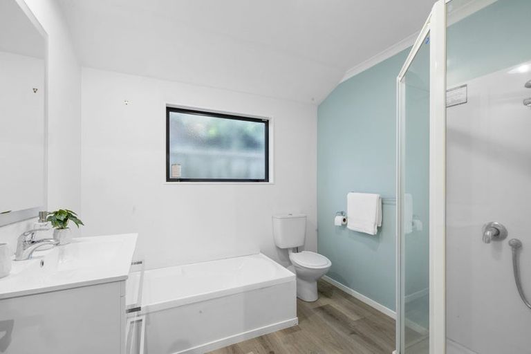 Photo of property in 4/253 Saint Aubyn Street, New Plymouth, 4310