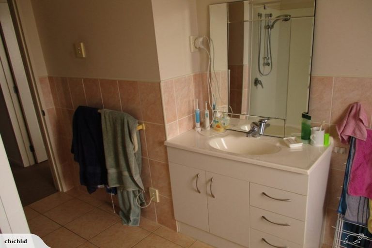 Photo of property in 11/3 Hulme Place, Henderson, Auckland, 0612