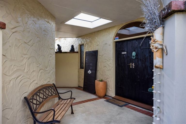 Photo of property in 15 Kowhai Street, Hawera, 4610