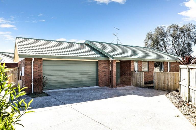 Photo of property in 25 Newfield Drive, Fairview Downs, Hamilton, 3214
