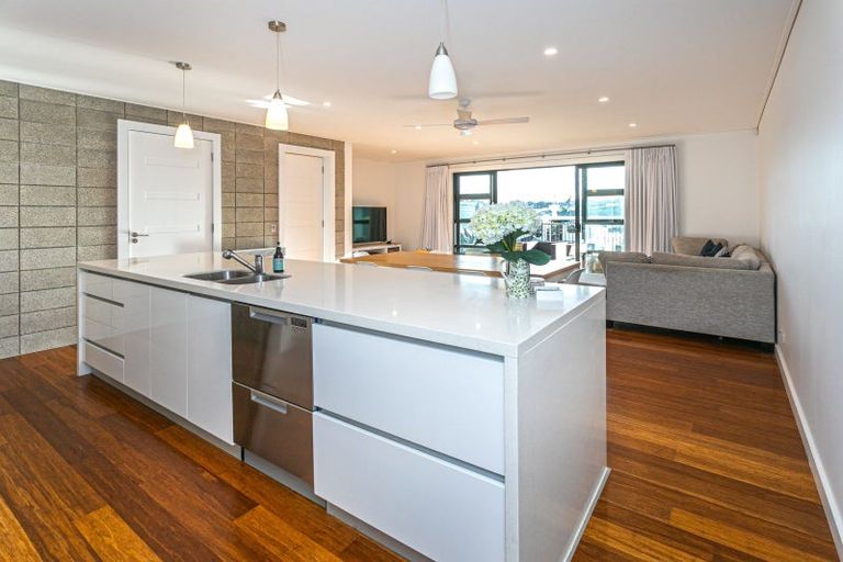 Photo of property in 11/6u The Marina, Tairua, 3508