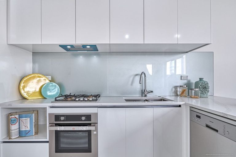 Photo of property in 7 Herekino Street, Westgate, Auckland, 0814