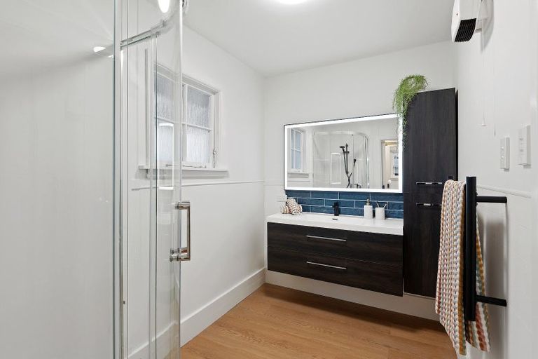 Photo of property in 1/170 Waimairi Road, Ilam, Christchurch, 8041