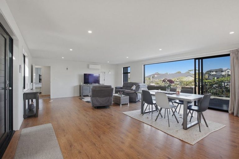 Photo of property in 3 Ashwood Lane, Bell Block, New Plymouth, 4312
