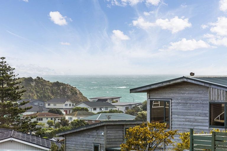 Photo of property in 13 Bay Drive, Titahi Bay, Porirua, 5022