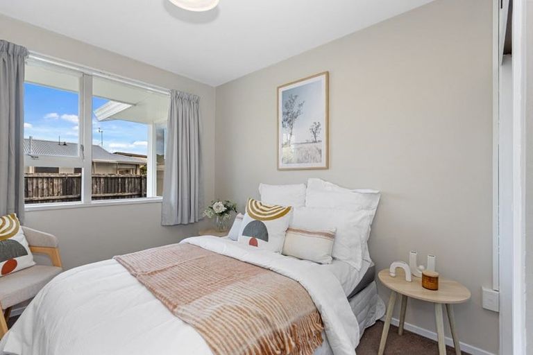Photo of property in 124 Lake Terrace Road, Burwood, Christchurch, 8061