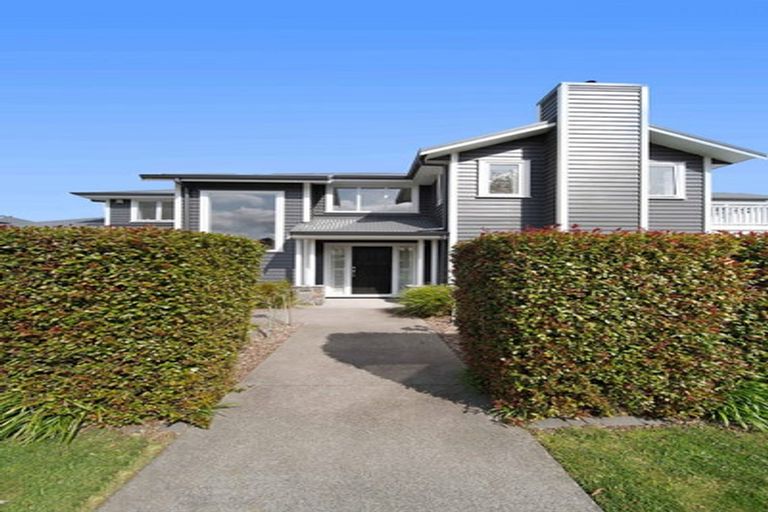 Photo of property in 19 Hinau Road, Karaka, Papakura, 2113