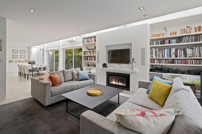 Photo of property in 58 Clare Road, St Albans, Christchurch, 8014