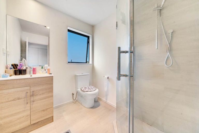 Photo of property in 1/15 Rush Place, Mangere, Auckland, 2022