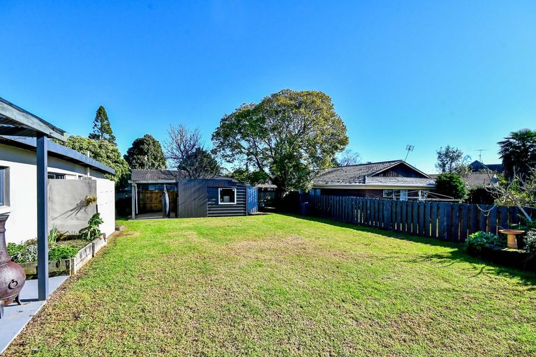 Photo of property in 24 Magnolia Avenue, Opaheke, Papakura, 2113