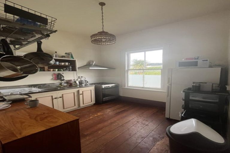 Photo of property in 27 Myrtle Crescent, Mount Cook, Wellington, 6021