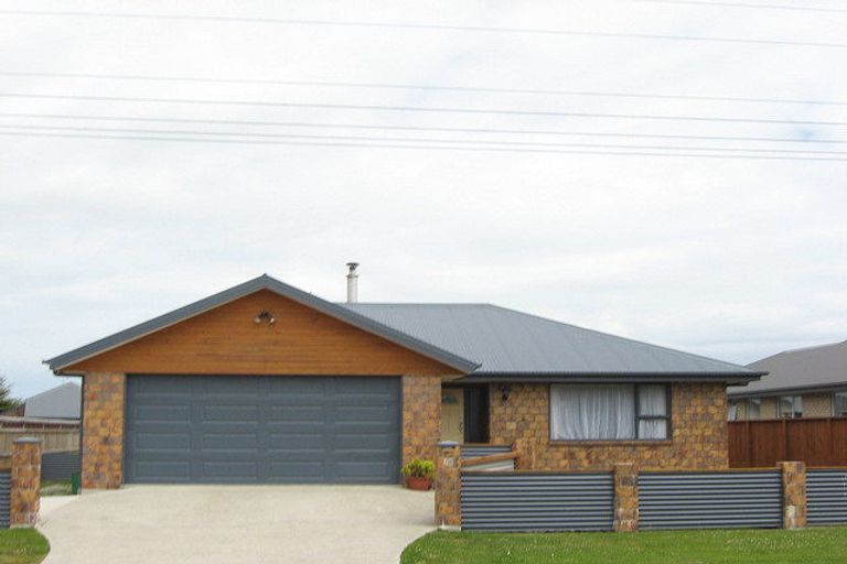 Photo of property in 16 Domett Street, Westport, 7825