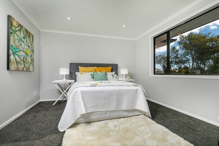 Photo of property in 8 Gordon Stanley Drive, Massey, Auckland, 0614