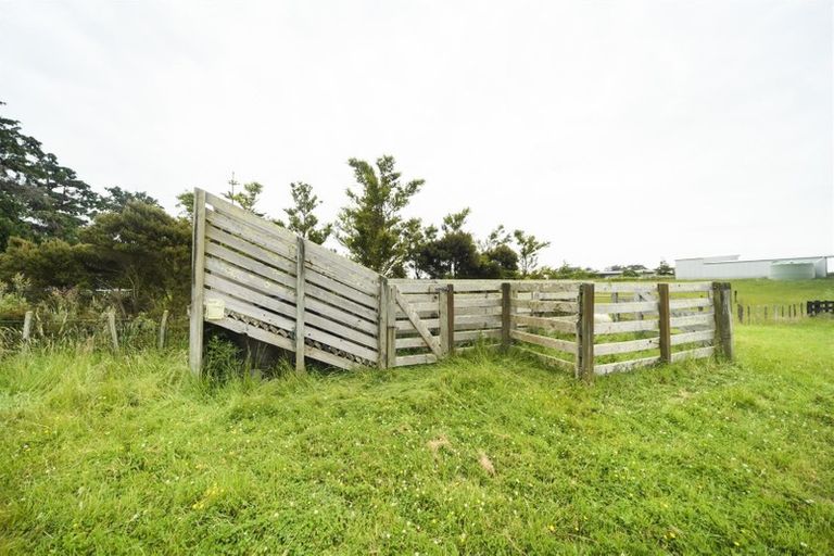 Photo of property in 40 Pukepapa Road, Marton, 4710