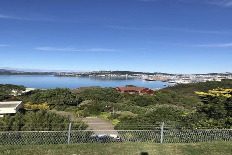 Photo of property in 64 Rama Crescent, Khandallah, Wellington, 6035