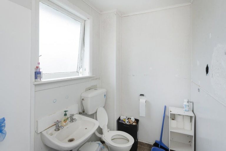 Photo of property in 11 Cambridge Terrace, Kaiti, Gisborne, 4010