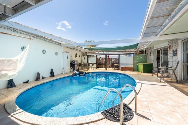 Photo of property in 7 Snell Grove, Clouston Park, Upper Hutt, 5018