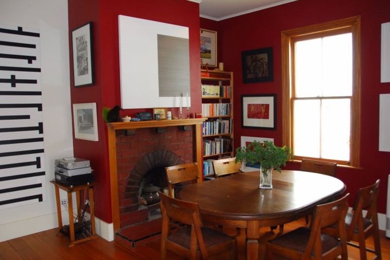 Photo of property in 24 Mckinley Crescent, Brooklyn, Wellington, 6021