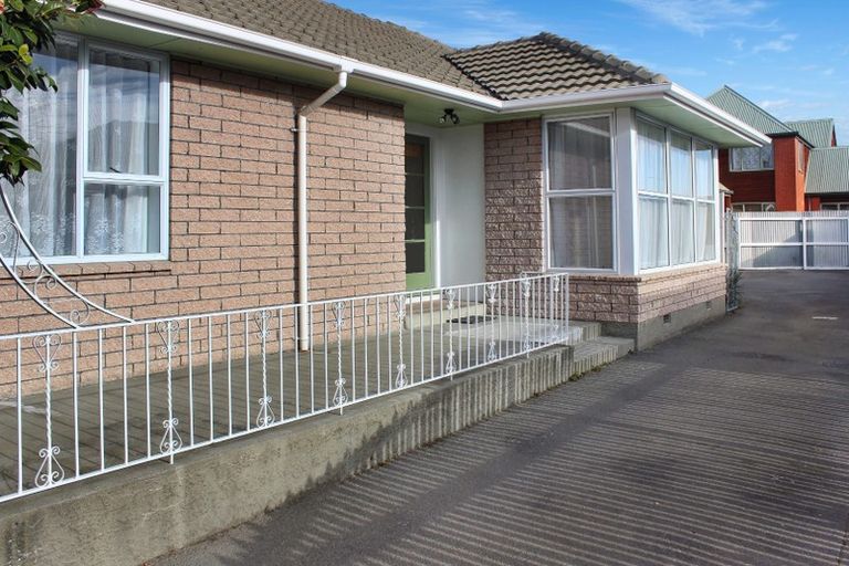 Photo of property in 31 Staveley Street, Avonhead, Christchurch, 8042