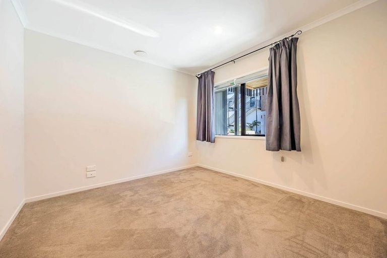 Photo of property in 76 Mapou Road, Hobsonville, Auckland, 0616