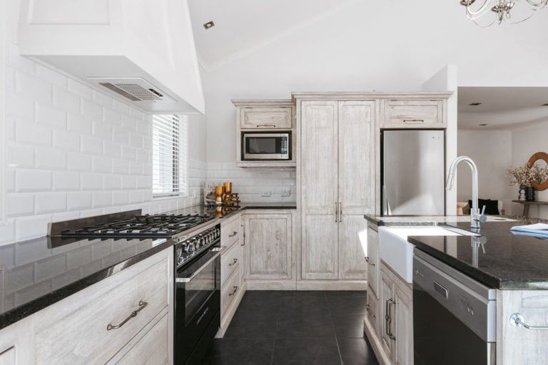 Photo of property in 650b Papamoa Beach Road, Papamoa Beach, Papamoa, 3118