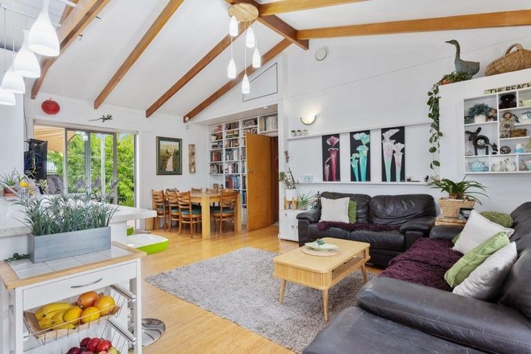 Photo of property in 11 Oban Place, Woolston, Christchurch, 8062