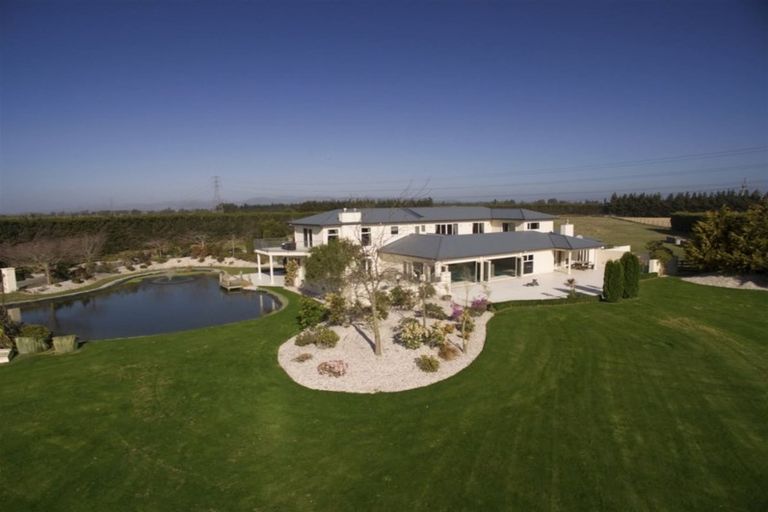 Photo of property in 335 West Coast Road, Templeton, Christchurch, 7676