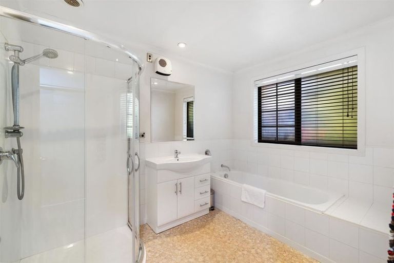 Photo of property in 9b Juno Place, Wanaka, 9305