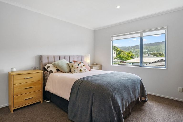Photo of property in 7u3 Court Road, Tawa, Wellington, 5028