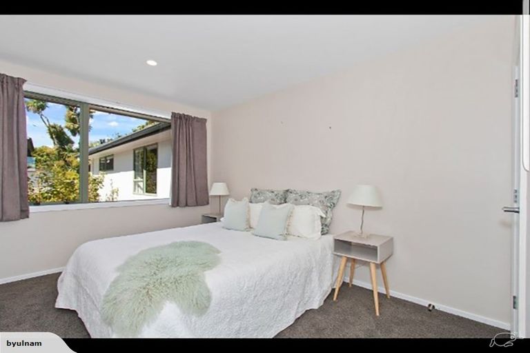 Photo of property in 6 Sealy Place, Bryndwr, Christchurch, 8053