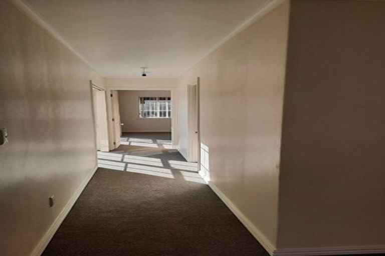 Photo of property in 6 Dingwall Place, Papatoetoe, Auckland, 2025