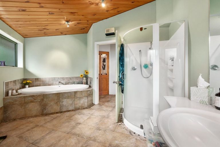 Photo of property in 37 Macloughlin Drive, Te Puke, 3119