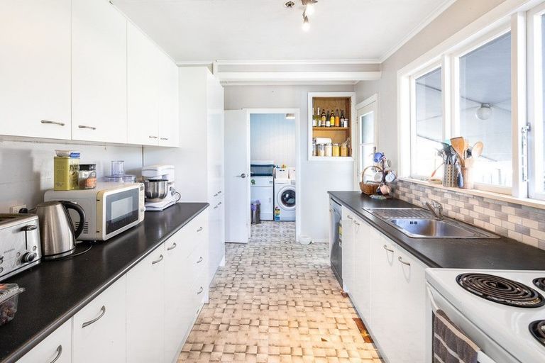 Photo of property in 4 Arawhata Road, Paraparaumu, 5032