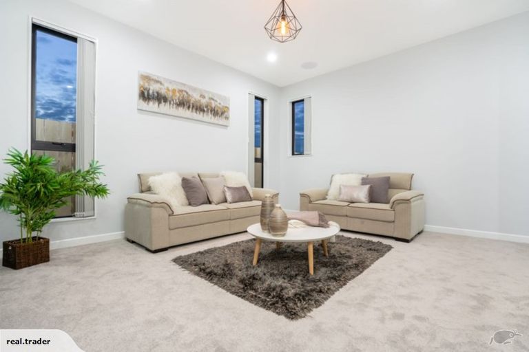 Photo of property in 32 Nola Dawn Avenue, Papakura, 2110