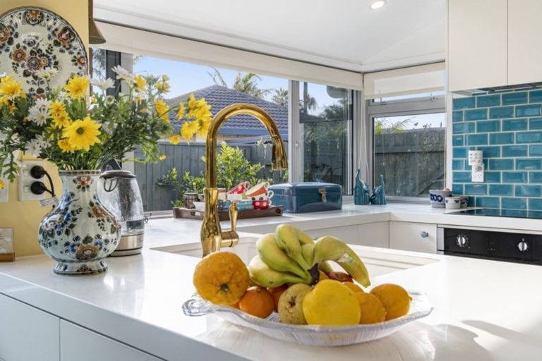 Photo of property in 38 Mahonia Place, Pyes Pa, Tauranga, 3112