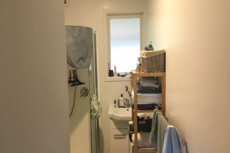 Photo of property in 17 Scarboro Terrace, Murrays Bay, Auckland, 0630
