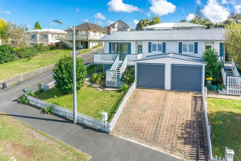 Photo of property in 1 Mahoe Street, Melville, Hamilton, 3206
