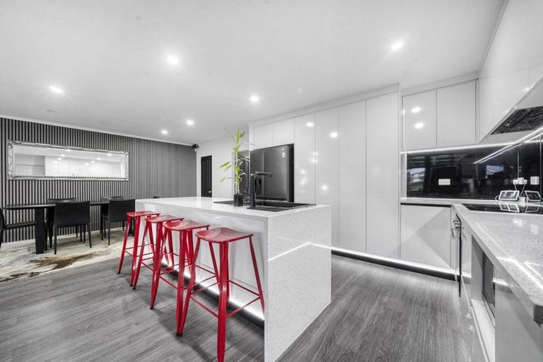 Photo of property in 20 Gairloch Place, Wattle Downs, Auckland, 2103