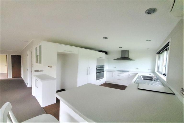 Photo of property in 7 Ballina Drive, Churton Park, Wellington, 6037