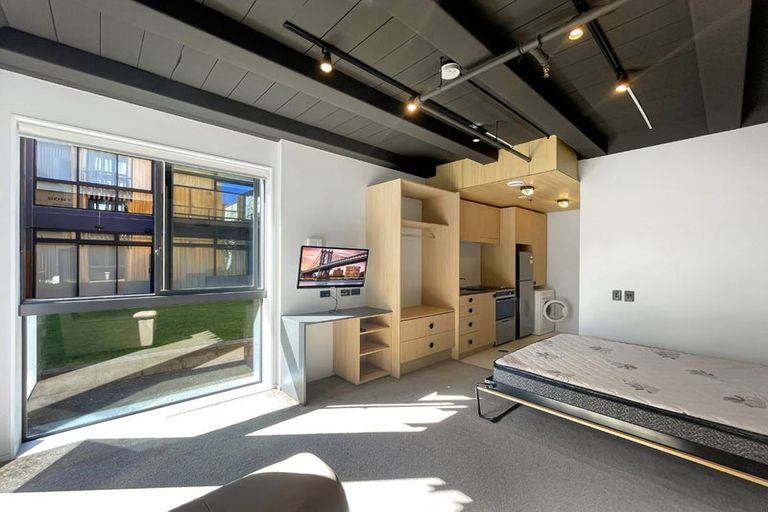 Photo of property in Vedado Apartments, 104/41u Hopper Street, Mount Cook, Wellington, 6011