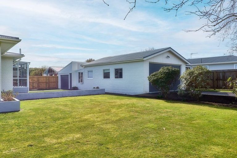 Photo of property in 223 Huatoki Street, Upper Vogeltown, New Plymouth, 4310